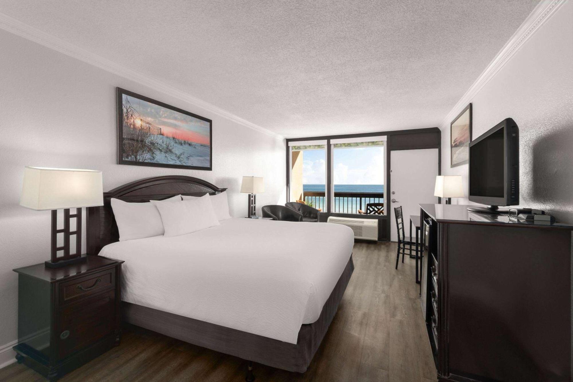Hotel Wyndham Garden Walton Destin 3*